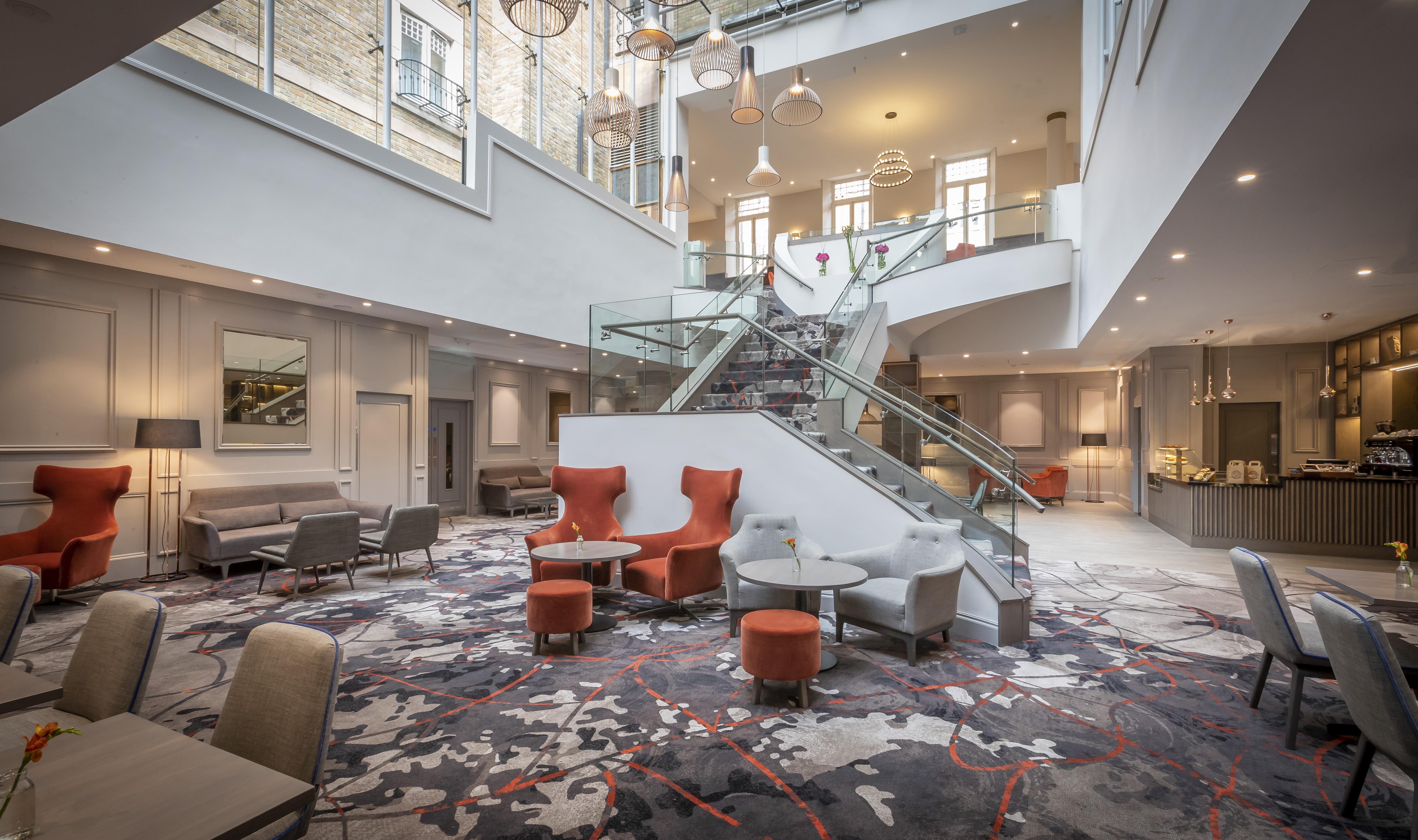 Clayton Hotel Ballsbridge Дъблин Екстериор снимка