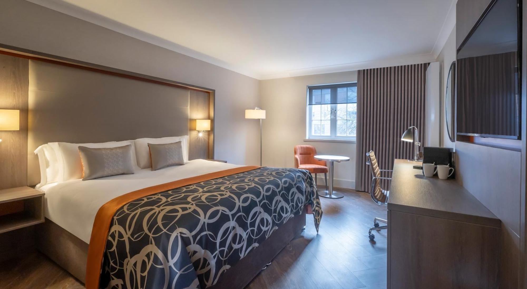 Clayton Hotel Ballsbridge Дъблин Екстериор снимка