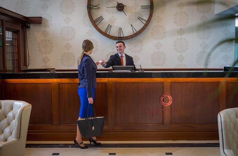 Clayton Hotel Ballsbridge Дъблин Екстериор снимка
