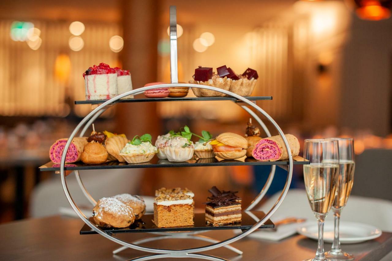 Clayton Hotel Ballsbridge Дъблин Екстериор снимка